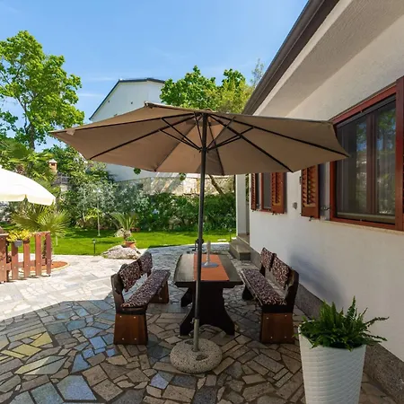 Haus Sole By Interhome Feriehus Poreč