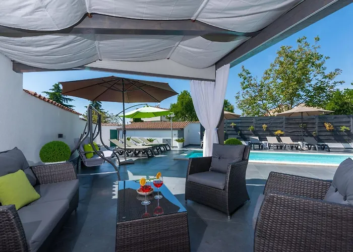 Haus Sole By Interhome Poreč